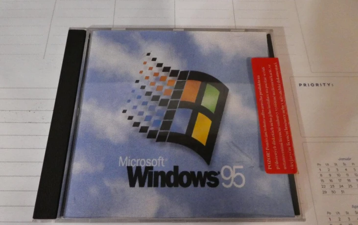 original-cd-s-windows-95-big-0
