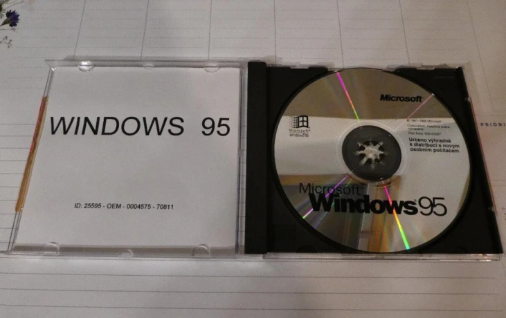 original-cd-s-windows-95-big-1