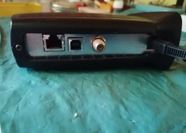 kablovy-modem-motorola-big-1