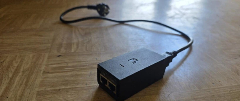 poe-injektor-napajac-cez-ethernet-big-0