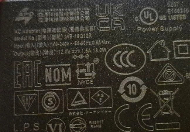 elektricke-adaptery-12v-15a-18w-big-3