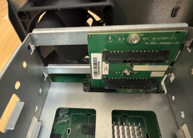 asustor-drivestor-2-as1102t-big-4