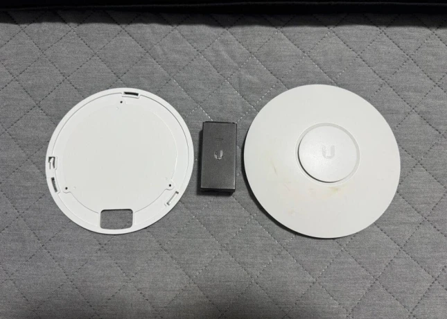 ubiquiti-unifi-uap-big-0