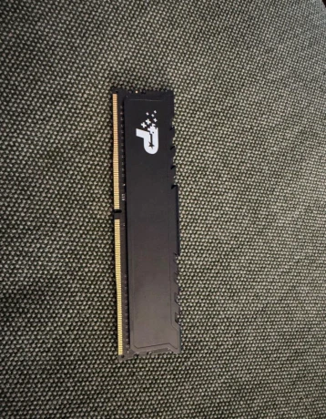 patriot-ddr4-4gb-big-0