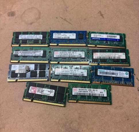 predam-ram-pamate-do-notebookov-sodimm-ddr2-s-kapacitou-1gb-big-3
