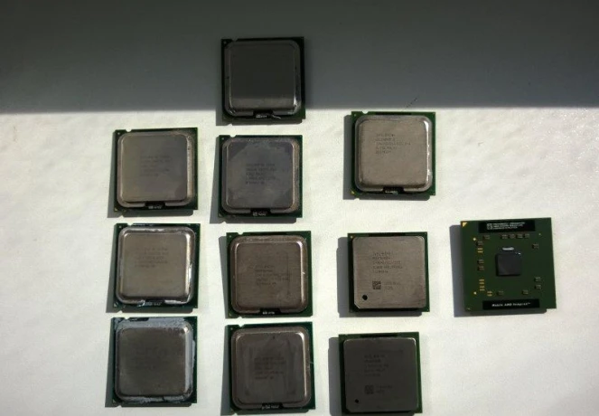 procesory-intel-celeron-d-pentium-core-2-duo-amd-big-0
