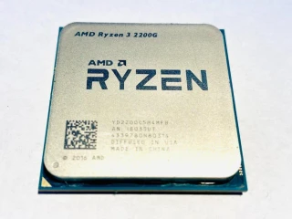 predam-procesor-amd-ryzen-3-2200g-4-jadrovy-s-gpu