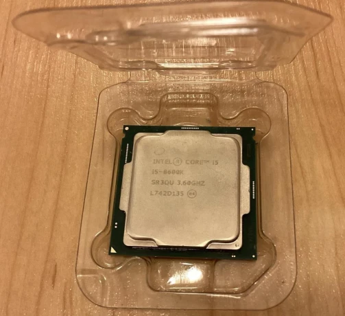 i5-9600k-big-0