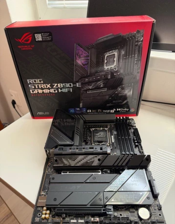 asus-rog-strix-z890-e-big-0