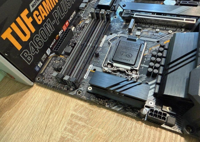asus-tuf-gaming-b460m-plus-wi-fi-lga-1200-10-a-11gen-big-4