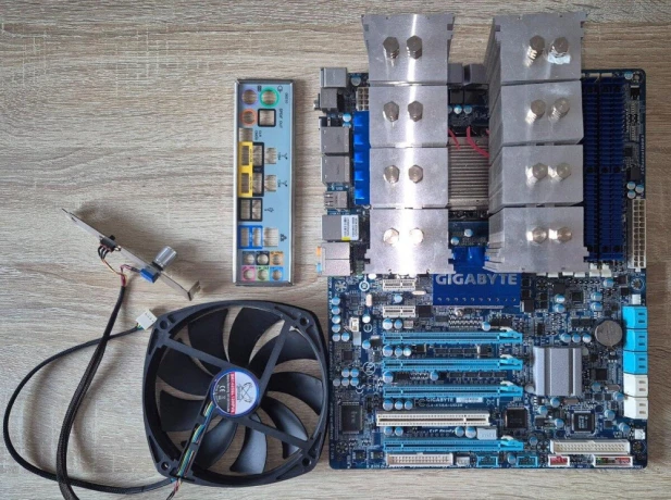 premium-set-x58-gigabyte-x58a-ud3r-i7-950-12gb-corsair-big-3