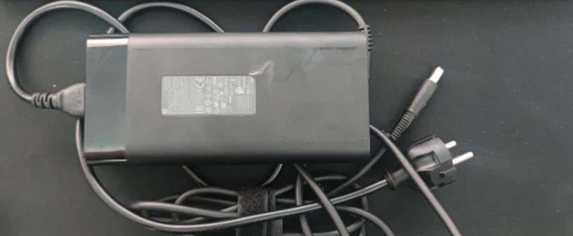 hp-ac-adapter-230w-big-0