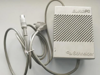 zdroj-schneider-euro-pc-50-003