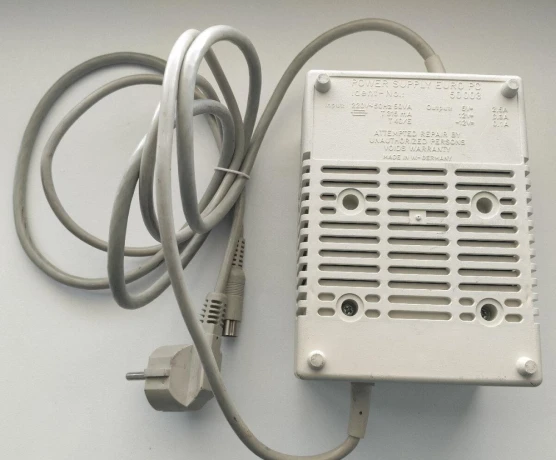 zdroj-schneider-euro-pc-50-003-big-3