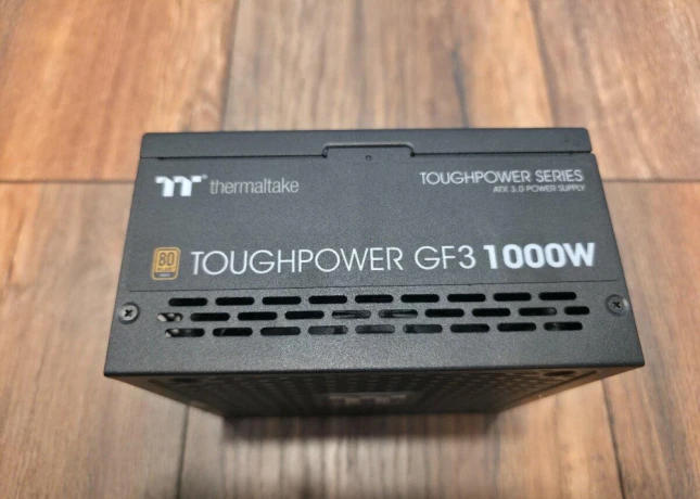 thermaltake-toughpower-gf3-1000w-atx-30-big-3