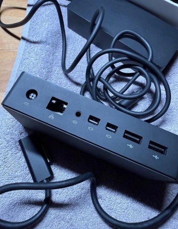 microsoft-surface-dock-big-3