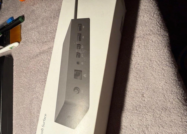 microsoft-surface-dock-big-0
