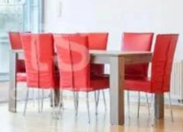 predam-exkluzivny-jedalensky-stol-6-kozenych-stoliciek-big-3
