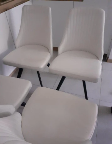 jedalenske-stolicky-moderne-big-3