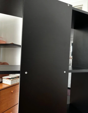 ikea-kniznica-regal-big-2