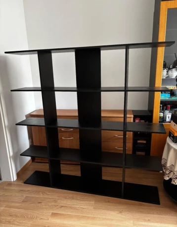 ikea-kniznica-regal-big-0