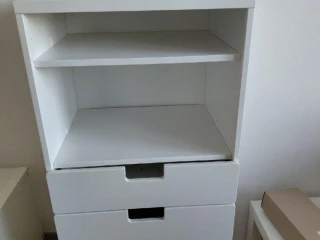 predam-kniznicu-ikea