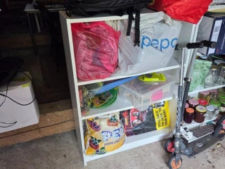 predam-kniznicu-skrinka-ikea