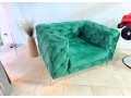 dizajnove-zelene-zamatove-kreslo-chesterfield-styl-small-2