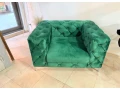 dizajnove-zelene-zamatove-kreslo-chesterfield-styl-small-1