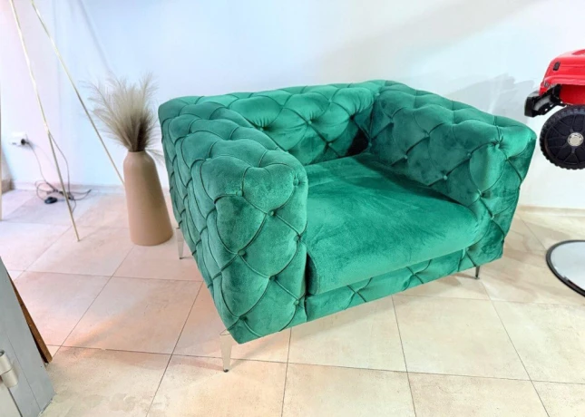dizajnove-zelene-zamatove-kreslo-chesterfield-styl-big-2