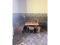 predam-drevenu-rohovu-lavicu-so-stolom-a-2-stolickami-small-0
