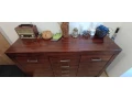 vitrina-a-komody-z-masivu-small-3