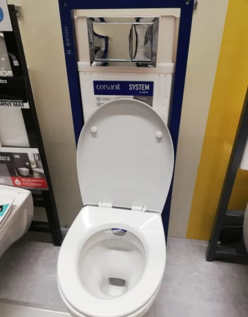 zavesne-wc-4v1-big-1