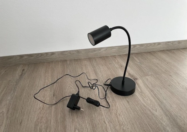 lacna-led-lampa-na-stol-big-0