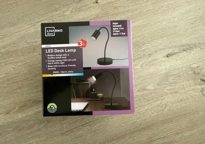 lacna-led-lampa-na-stol-big-2
