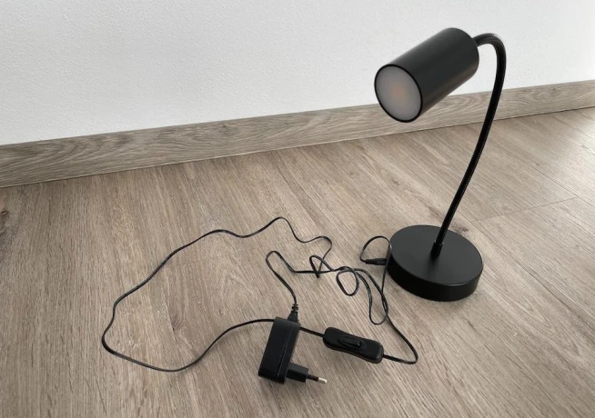 lacna-led-lampa-na-stol-big-1
