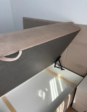 calunena-boxspring-manzelska-postel-bezova-big-0
