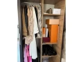 skrina-s-posuvnymi-dverami-lamelo-dub-artisanciernazrkadlo-small-2