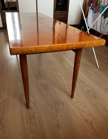 konferencny-stolik-dreveny-retro-styl-big-1