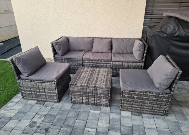 zahradne-balkonove-terasove-sedenie-big-1