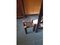 dreveny-stojan-so-sklenenymi-policami-prirucny-stolik-small-2