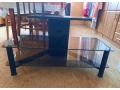 skleneny-tv-stolik-konferencny-stolik-v-ciernej-farbe-small-0