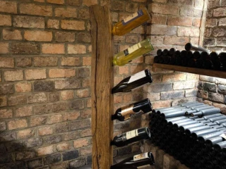stojan-na-vino