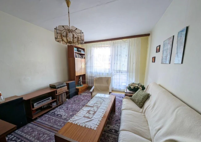 velky-3-izbovy-byt-v-tichej-lokalite-blizko-centra-big-0