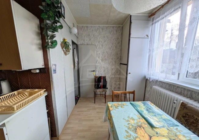 velky-3-izbovy-byt-v-tichej-lokalite-blizko-centra-big-4