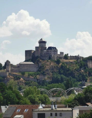 3-izbovy-byt-v-novostavbe-big-0