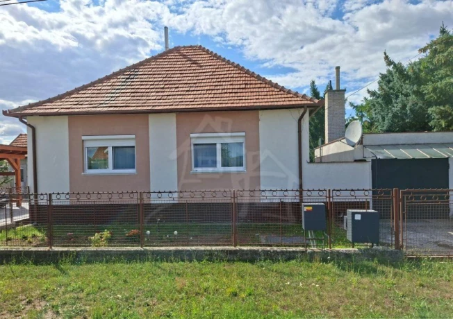 moderny-3-izbovy-dom-s-fotovoltikou-a-nabijackou-ludanic-big-2