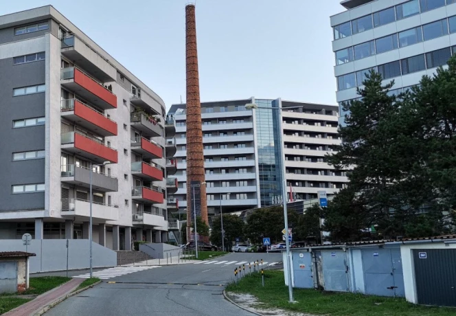 garaz-zriedlova-ul-big-0