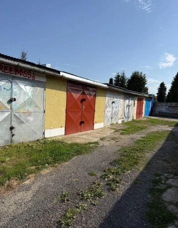 garaz-v-blizkosti-centra-mesta-sp-nova-ves-big-0