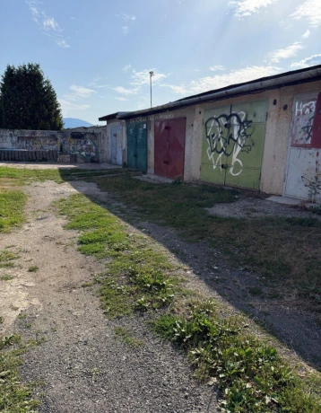 garaz-v-blizkosti-centra-mesta-sp-nova-ves-big-0
